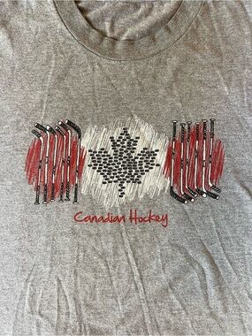 Vintage Canadian Hockey Tee Thick Cotton XL
